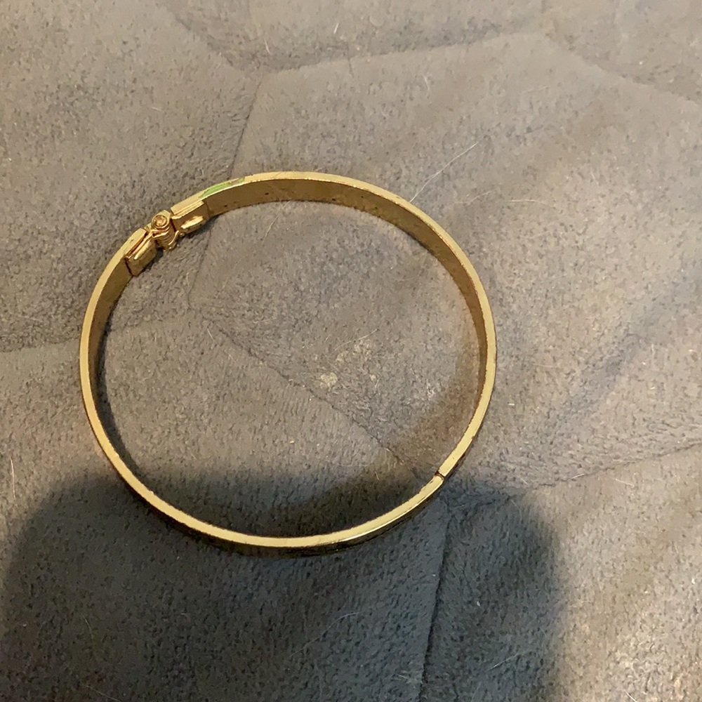Gold Bangle - Picture 4 of 4